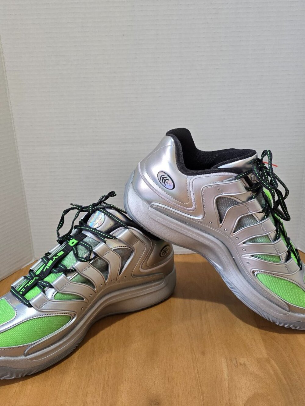 Nike KD 18 EYBL Rocket Power Metallic Silver Green Strike IF2519-001 Men's Sz 13